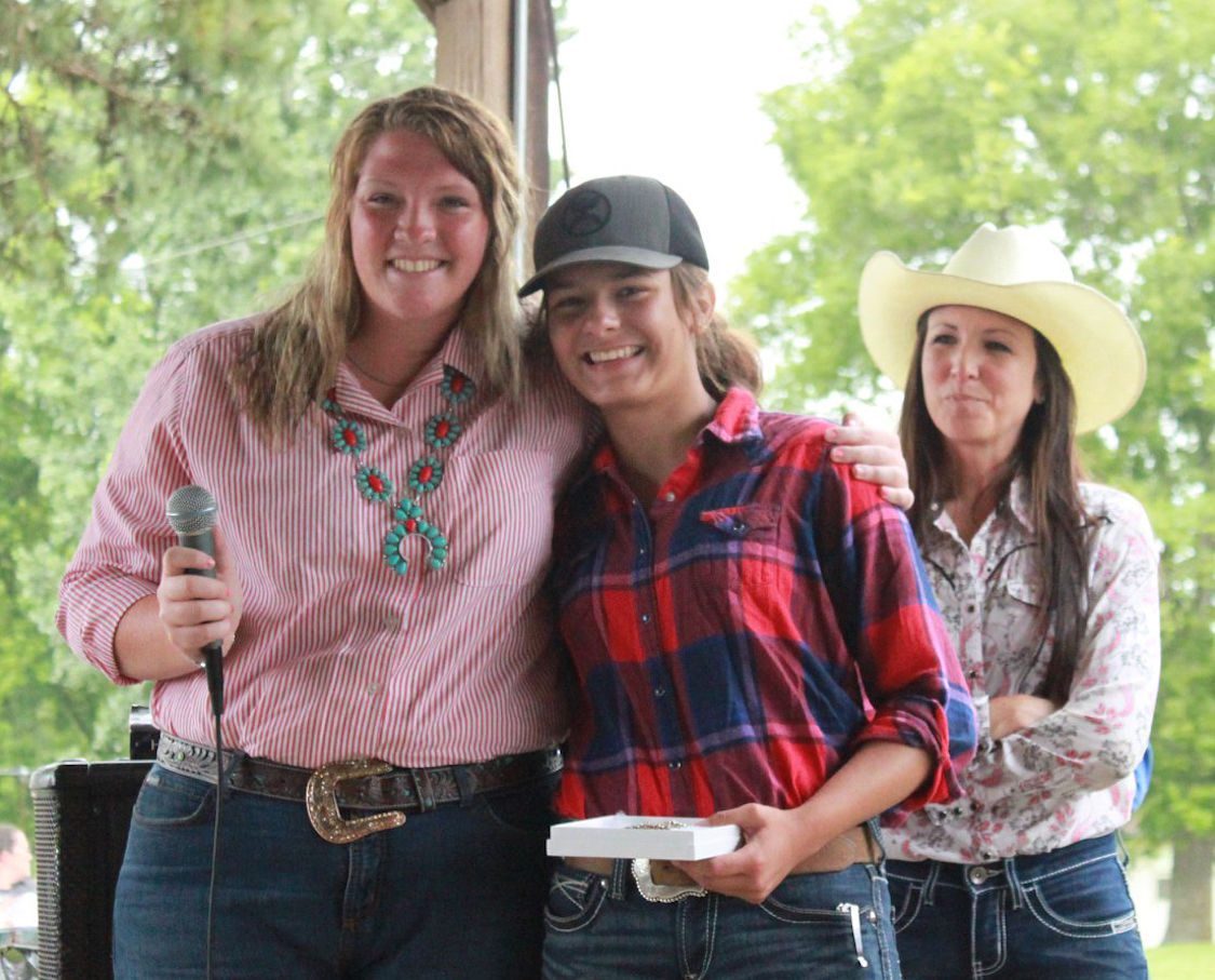 Maggie Medley presents camper Abigail Thomas